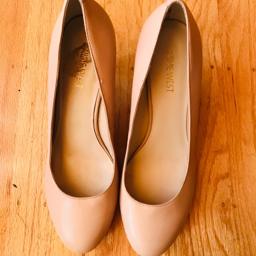 Nine West Nude 3-inch pumps